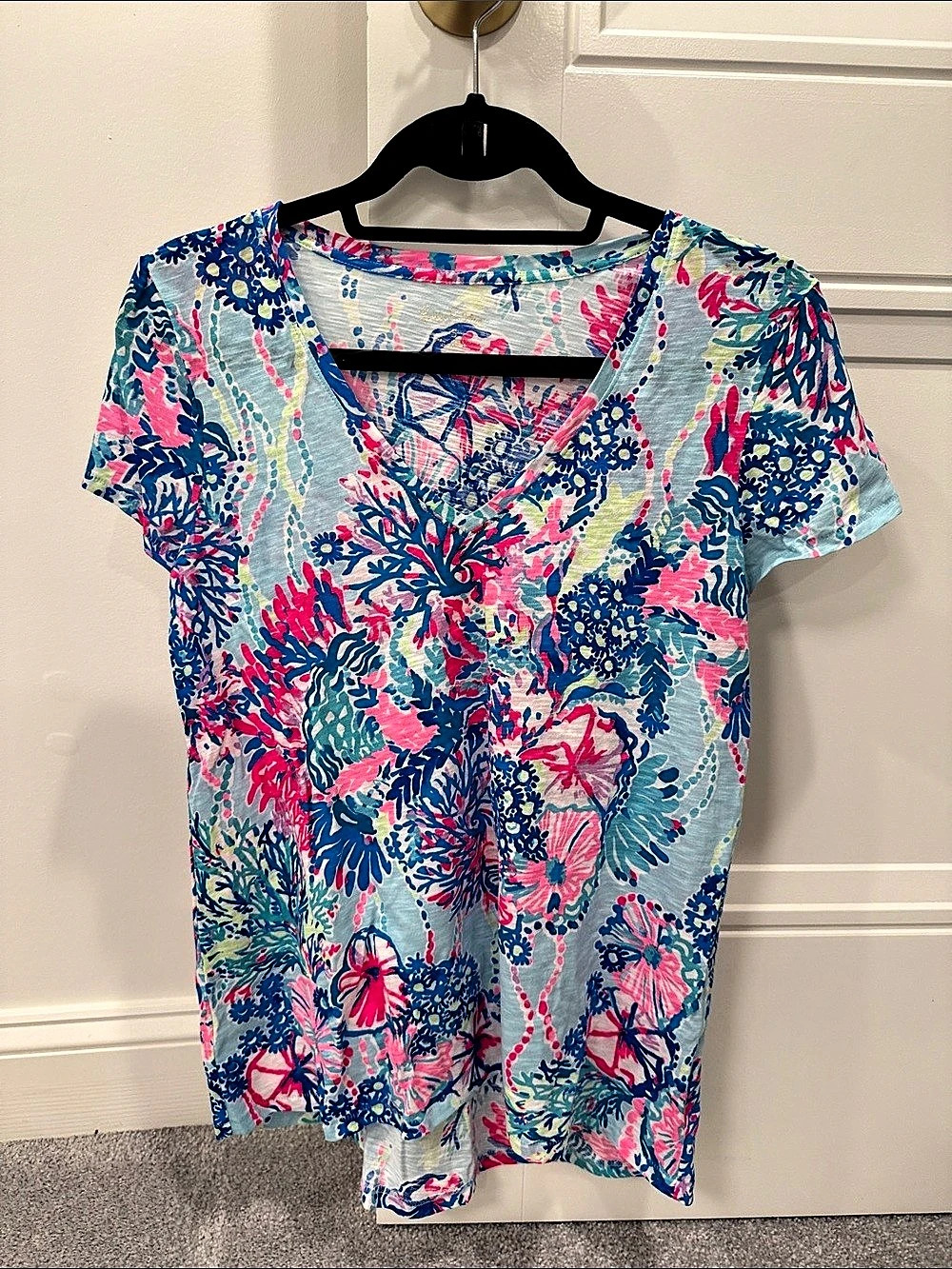 Lilly Pulitzer Etta V-Neck Top Blue & Pink